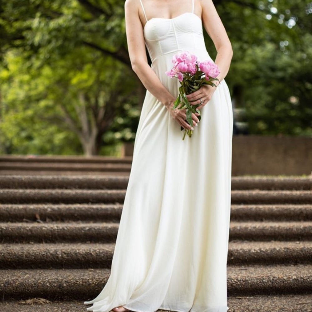 White dress from lulu worn once for the photoshoot